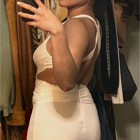 White maxi dress - Picture 2 of 2
